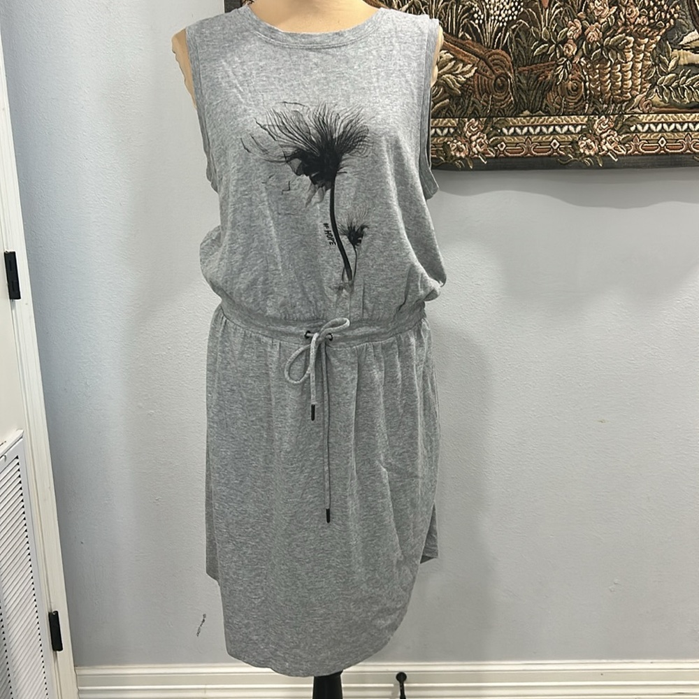 Simply Vera Gray Sleeveless Stretchy Knit Sleeveless Drawstring Waist Band.M